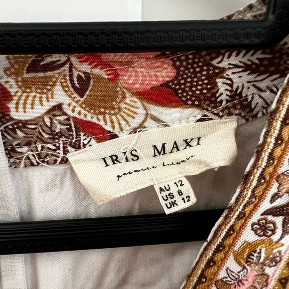 Iris V-Neck Mini Dress with Red and Brown Floral Design - Picture 3 of 3